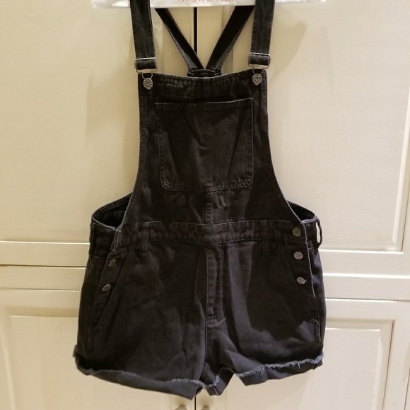 madewell black overall shorts